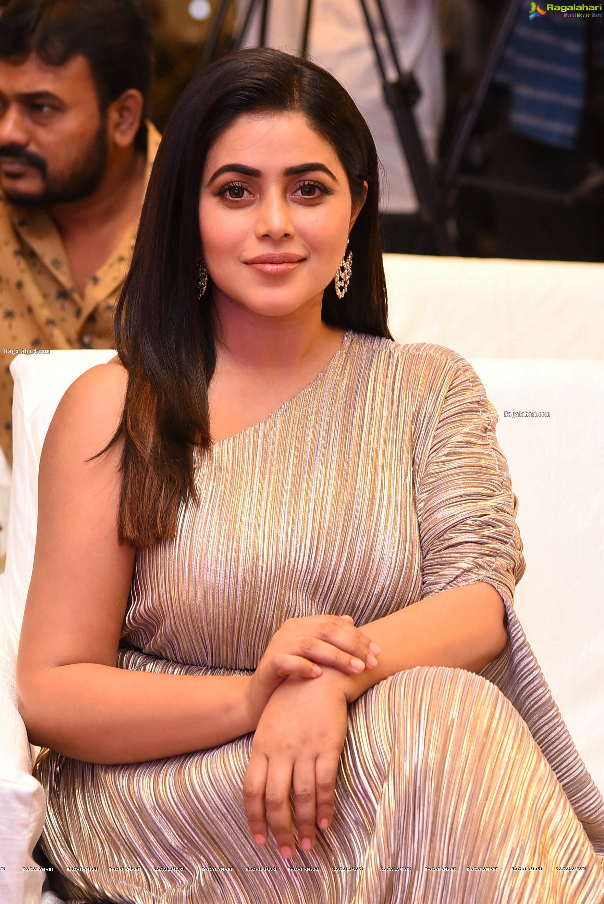 Poorna at Aha's Manchi Rojulochaie And 3 Roses Success Meet, HD Photo Gallery