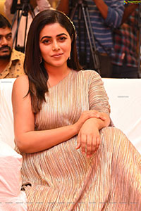 Poorna at Aha's Manchi Rojulochaie And 3 Roses Success Meet