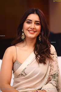 Raashi Khanna at Aha Exclusive 3 Roses Pre Launch