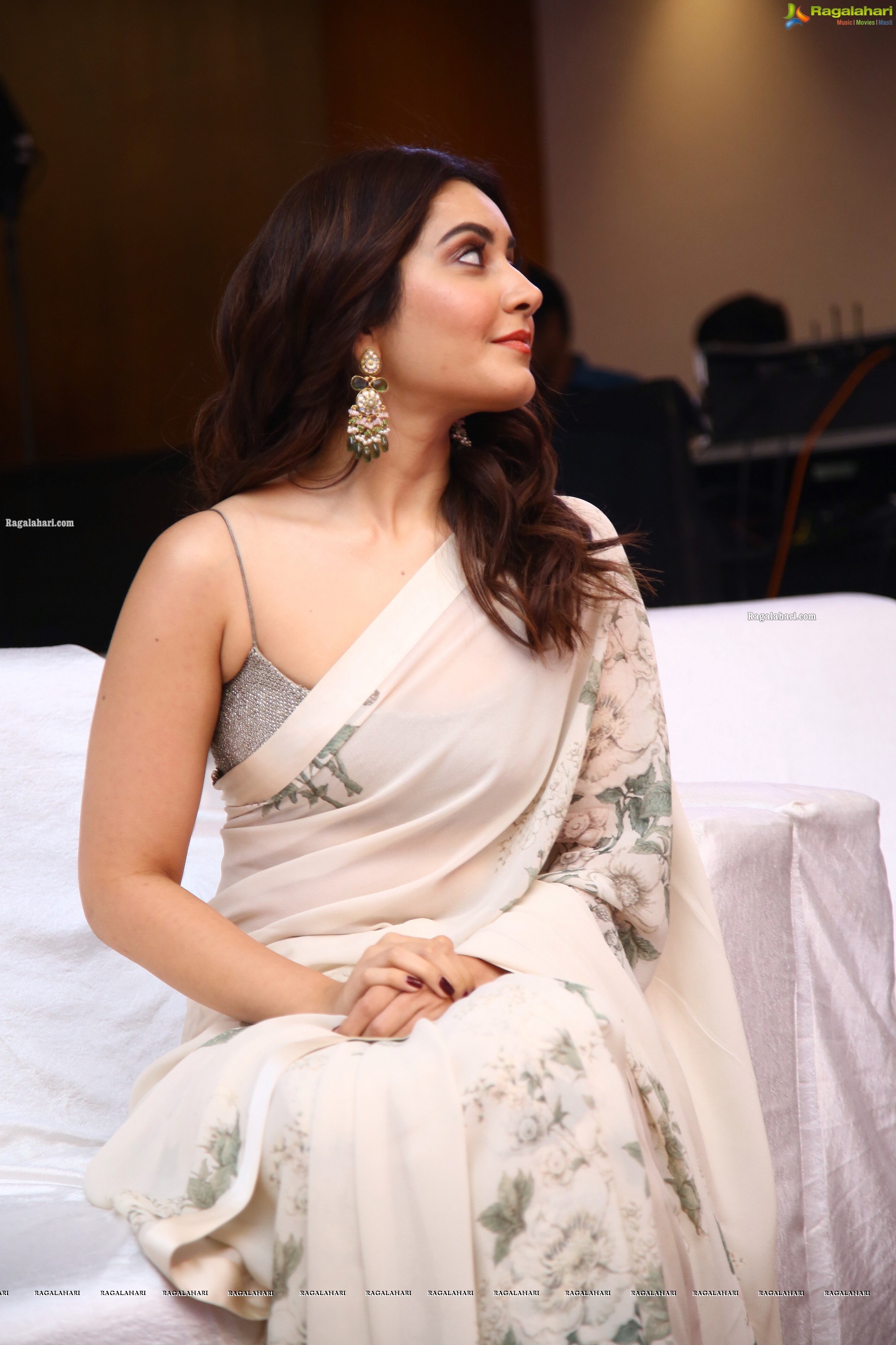 Raashi Khanna at Aha Exclusive 3 Roses Pre Launch, HD Photo Gallery