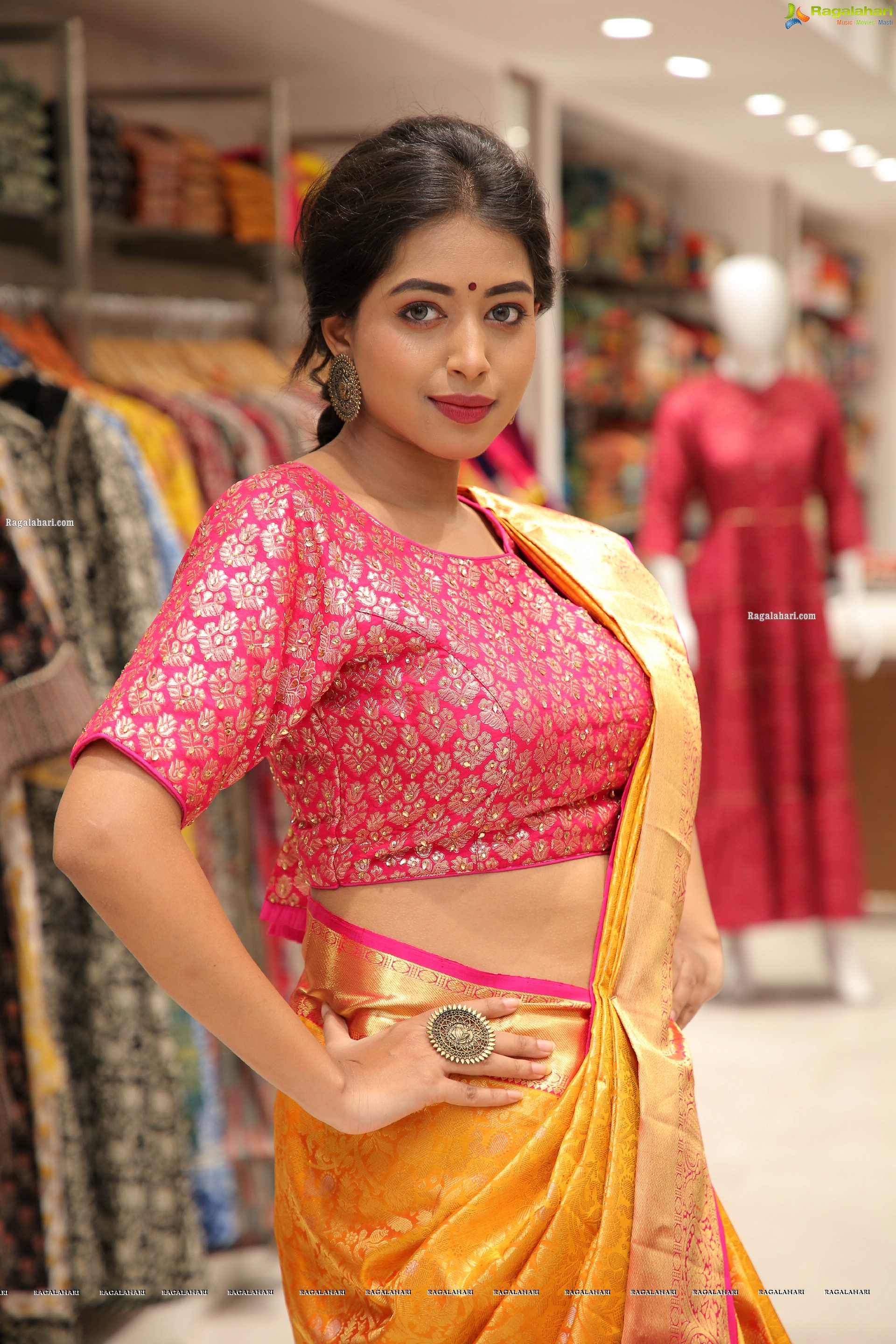 Rittika Chakraborty Looks Sheer Elegant in Silk Saree, HD Photo Gallery