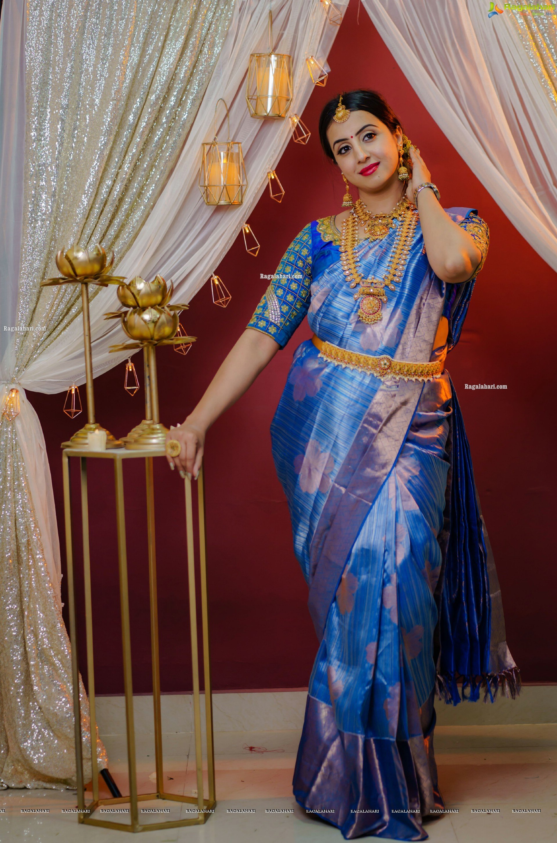 Sanjjanaa Galrani in Traditional Silk Saree and Jewellery, HD Photo Gallery