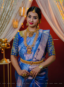 Sanjjanaa Galrani in Traditional Silk Saree and Jewellery