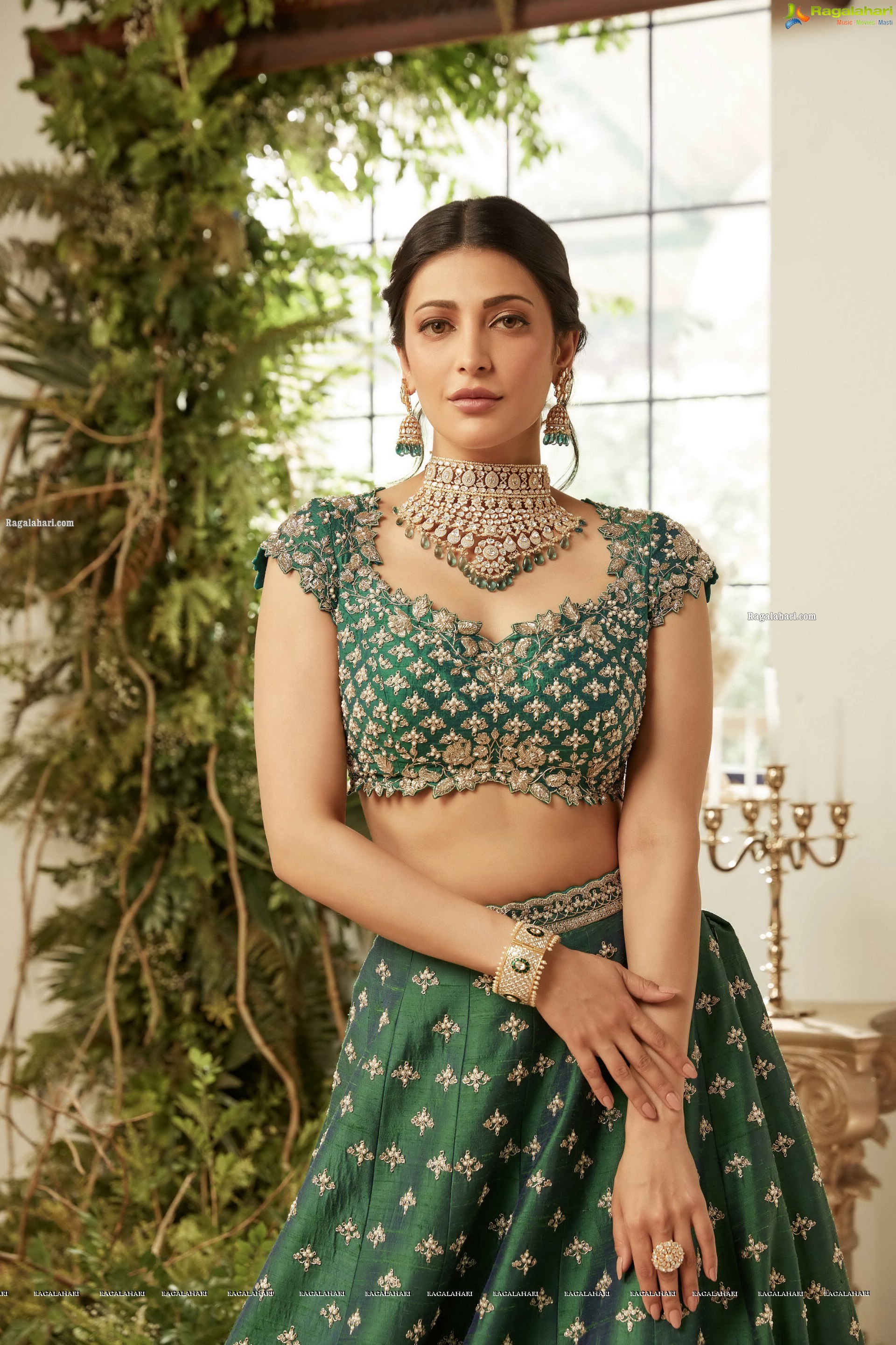 Shruti Haasan in Paksha By Tarinika Jewellery, HD Photo gallery