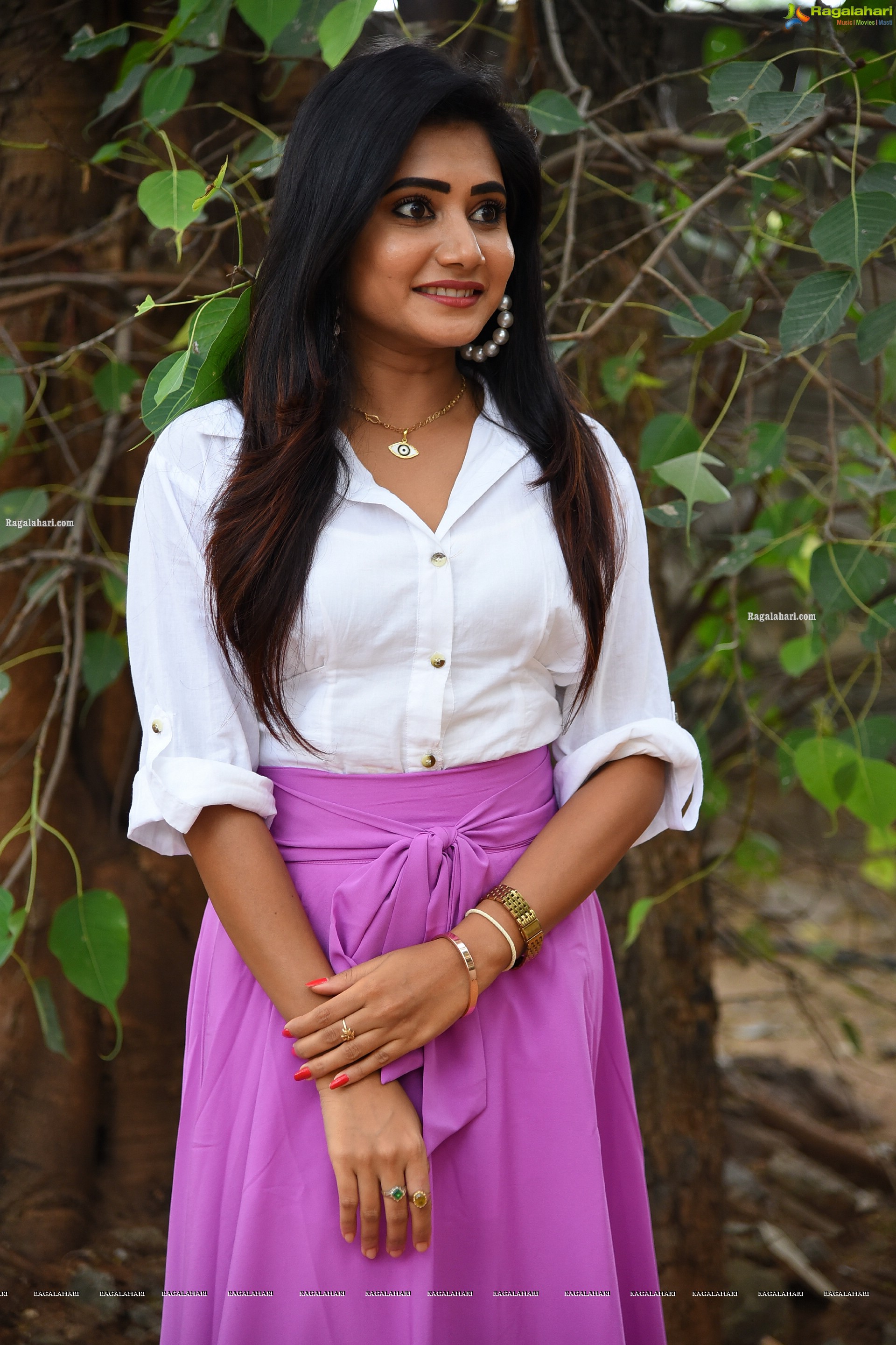 Vasanthi at Cauliflower Movie Teaser Launch, HD Photo Gallery