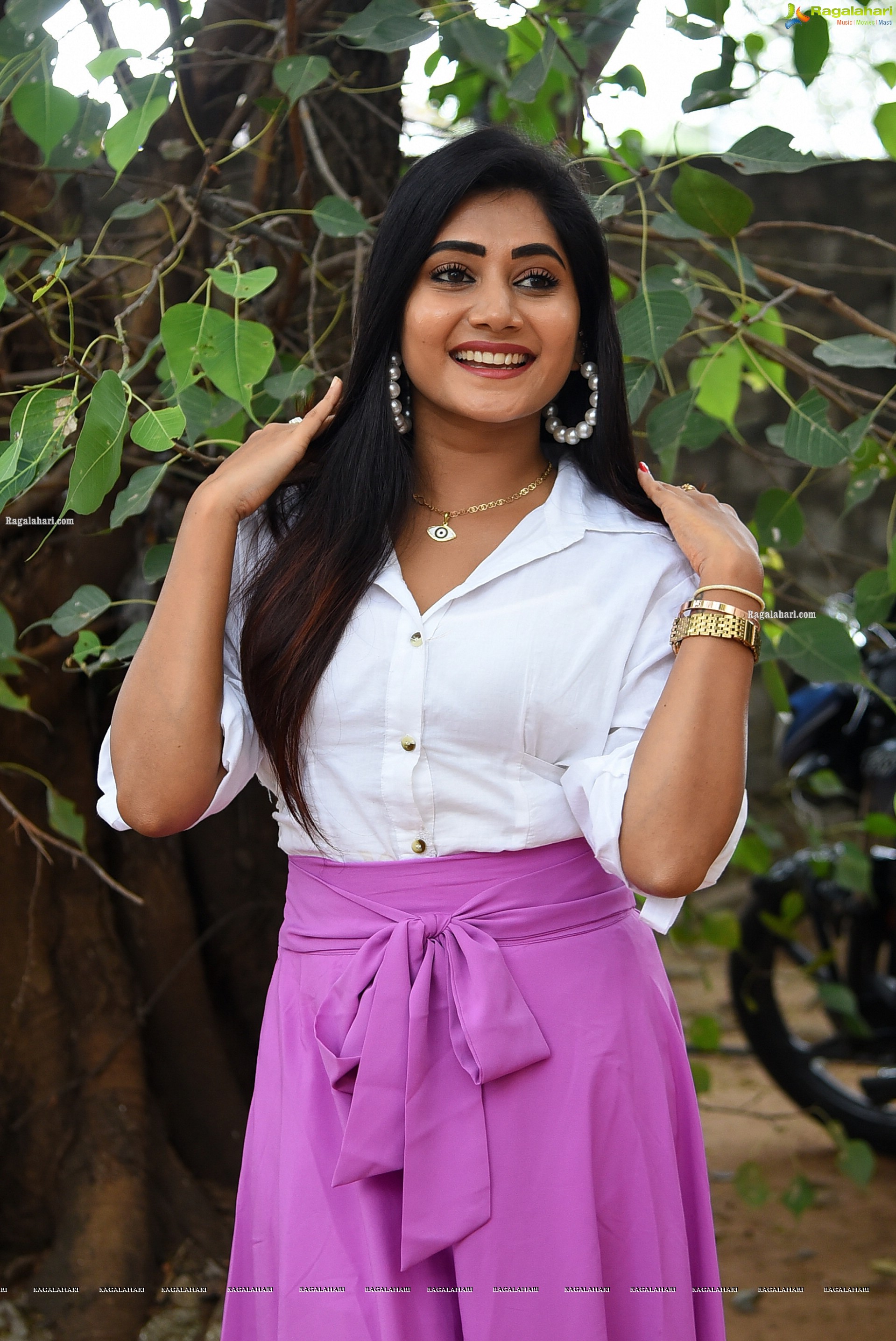 Vasanthi at Cauliflower Movie Teaser Launch, HD Photo Gallery