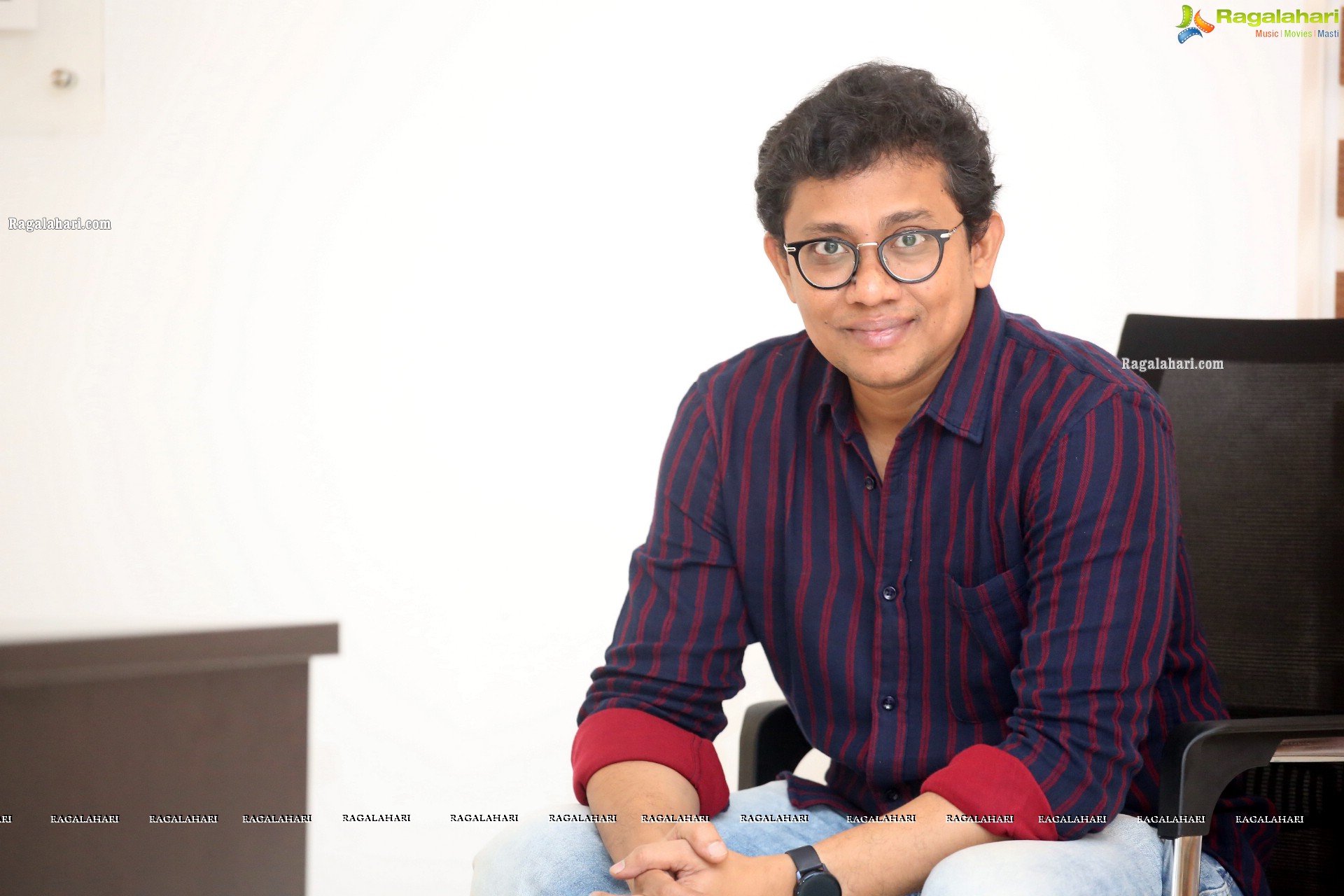 Writer Ganesh Ravuri Stills at Varudu Kaavalenu Movie Success Interview