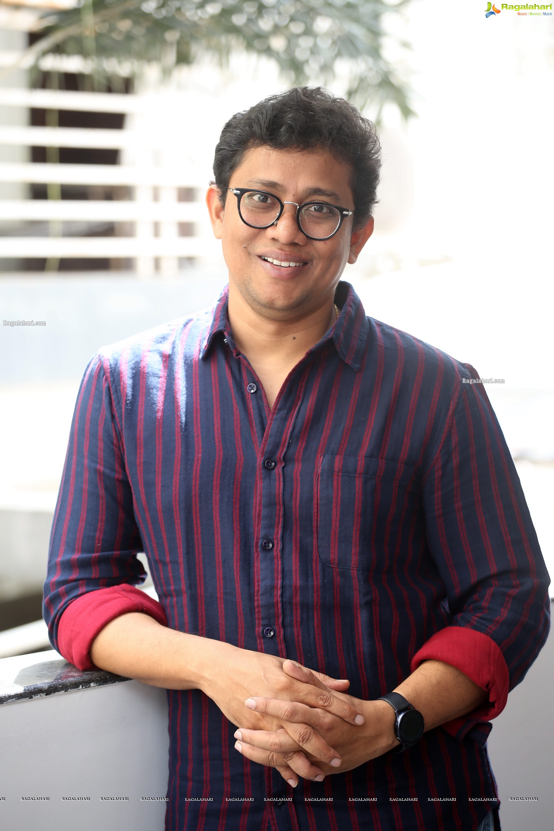 Writer Ganesh Ravuri Stills at Varudu Kaavalenu Movie Success Interview