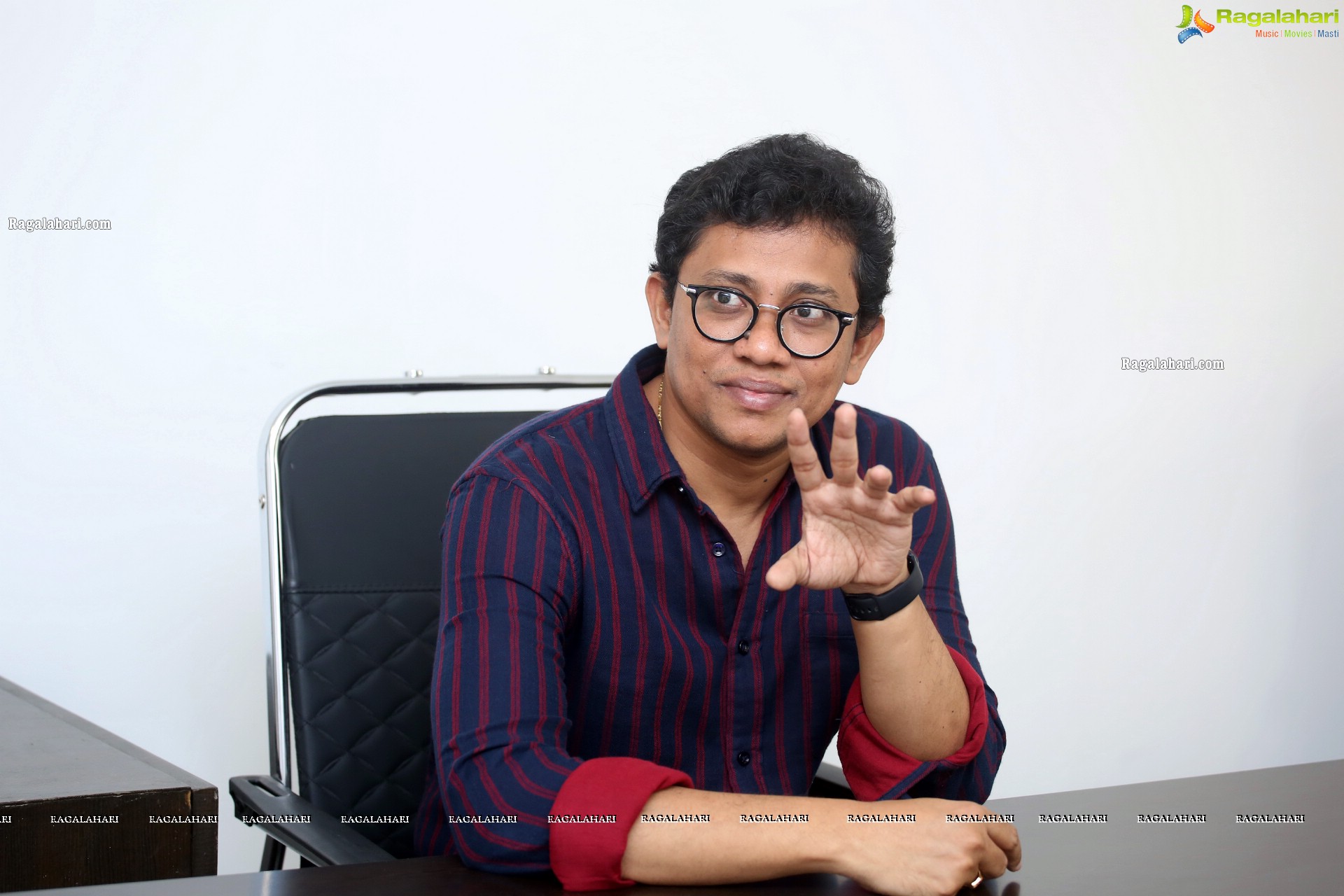 Writer Ganesh Ravuri Stills at Varudu Kaavalenu Movie Success Interview