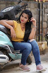 Anusha Venugopal in Yellow Crop Top and Jeans