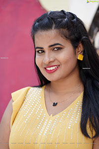 Anusha Venugopal in Yellow Crop Top and Jeans