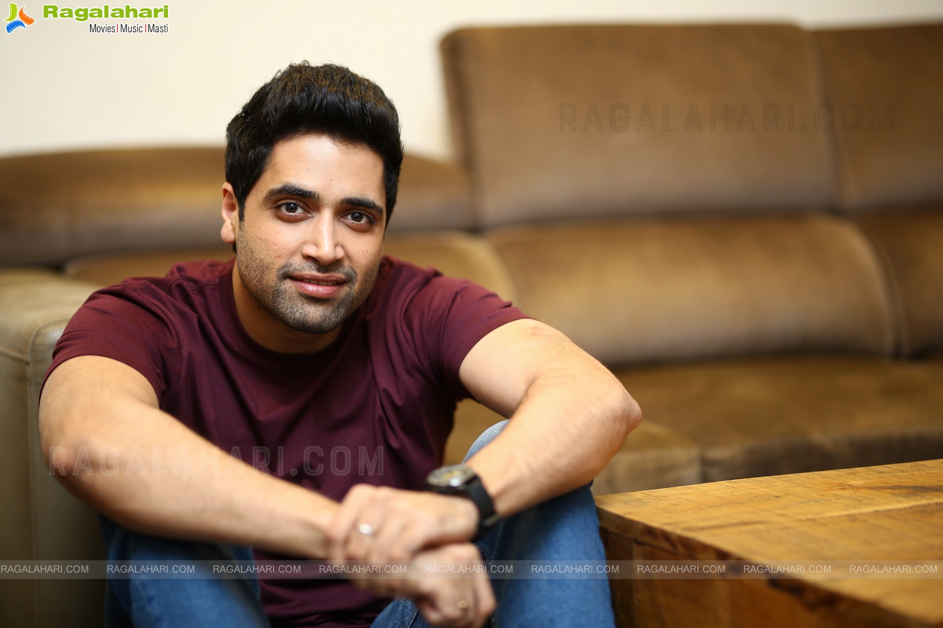 Adivi Sesh at Hit The 2nd Case Movie Interview, HD Stills