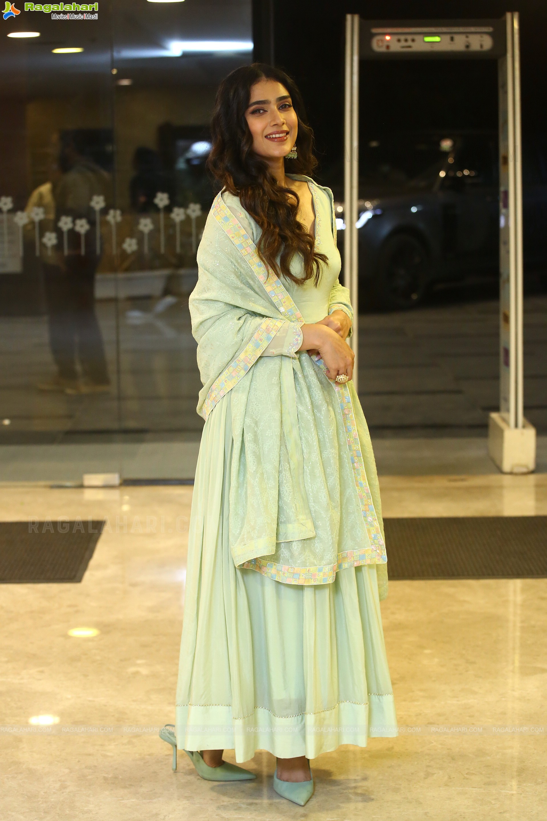 Aakanksha Singh at Meet Cute Pre-Release Event, HD Photo Gallery