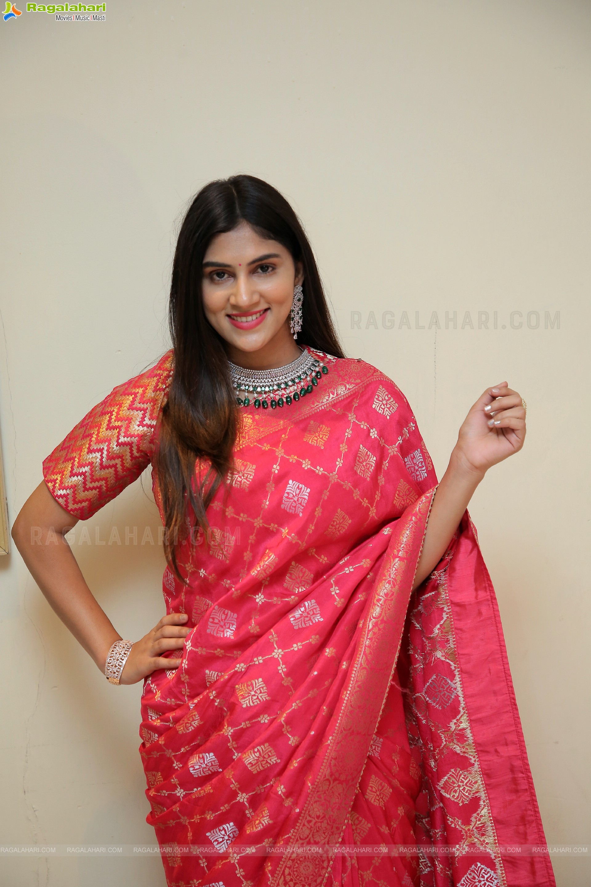 Aparna Reddy Latest HD Photo Gallery