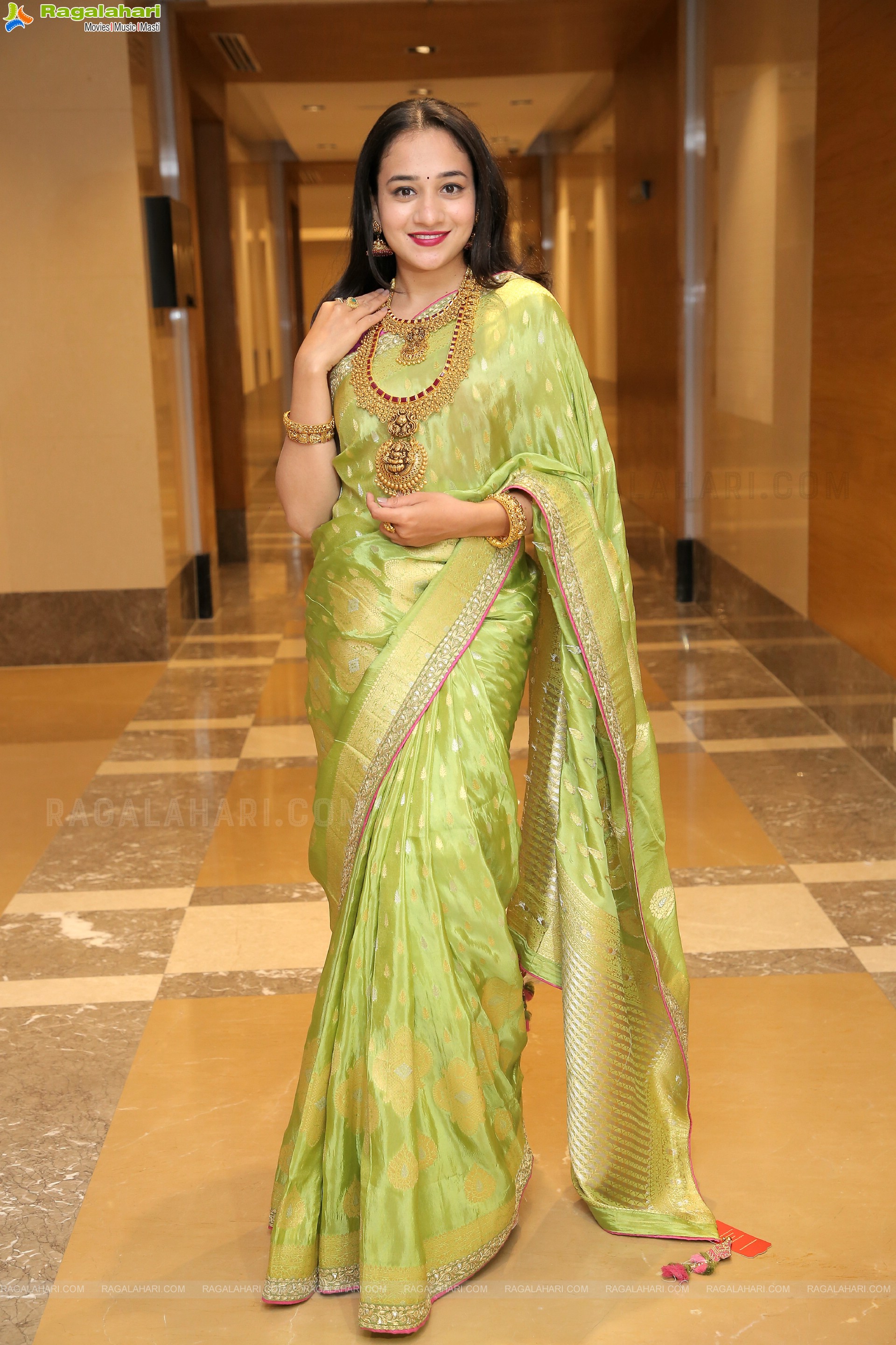 Bhuvaneshwari Showcases a Collection By Manepally Jewellers, HD Photo Gallery