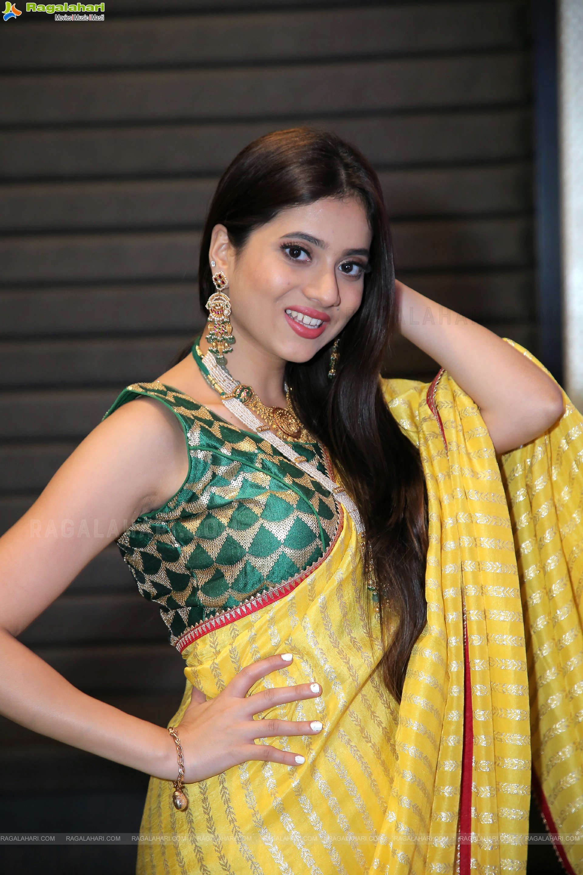 Dimple Thakur Latest HD Photo Gallery