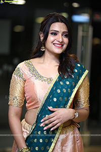 Divya Pillai at Thaggede Le Pre-Release Event