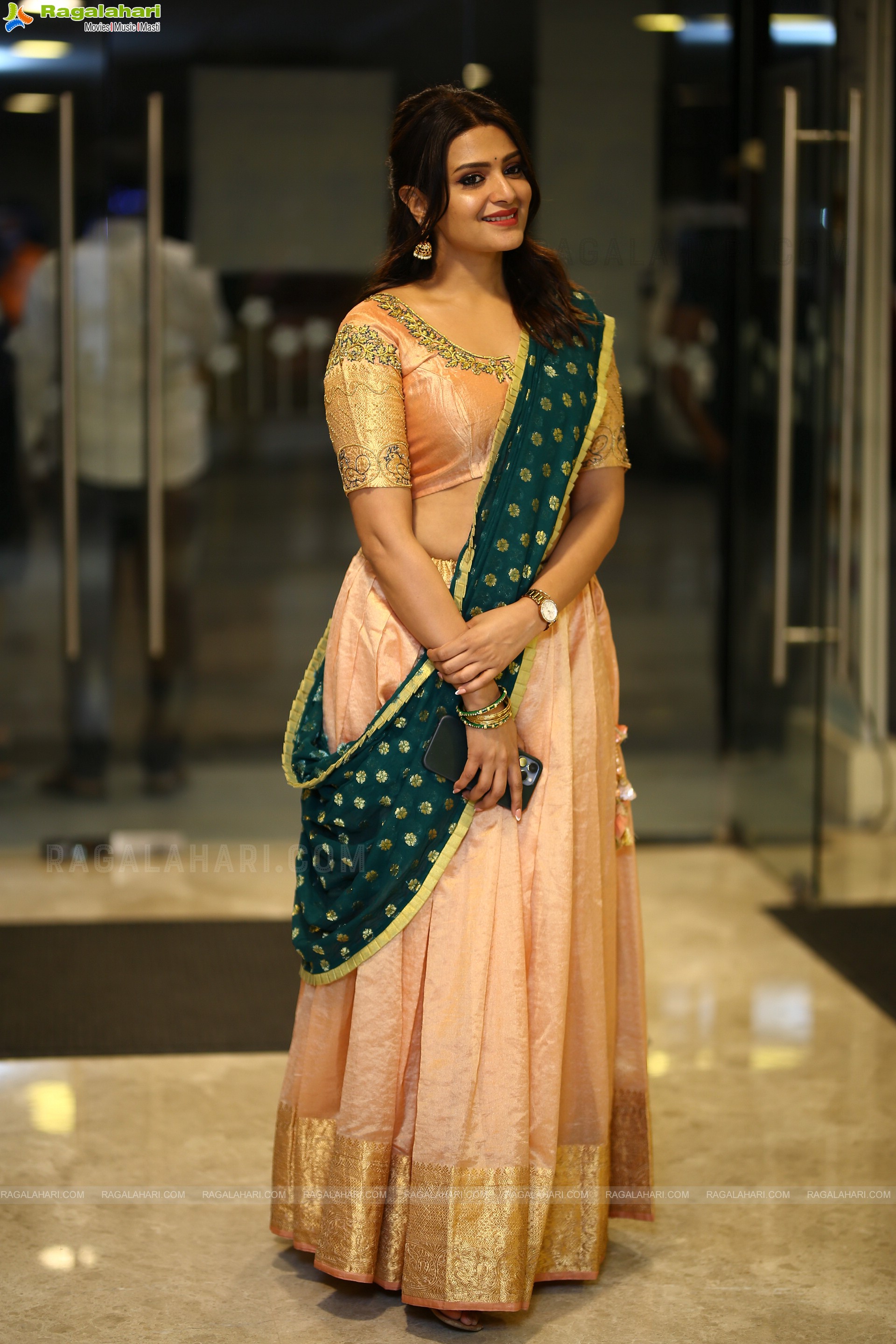 Divya Pillai at Thaggede Le Movie Pre-Release Event, HD Photo Gallery