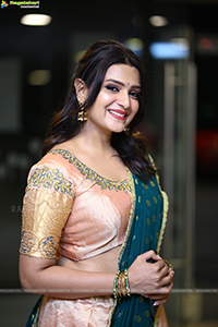 Divya Pillai at Thaggede Le Pre-Release Event