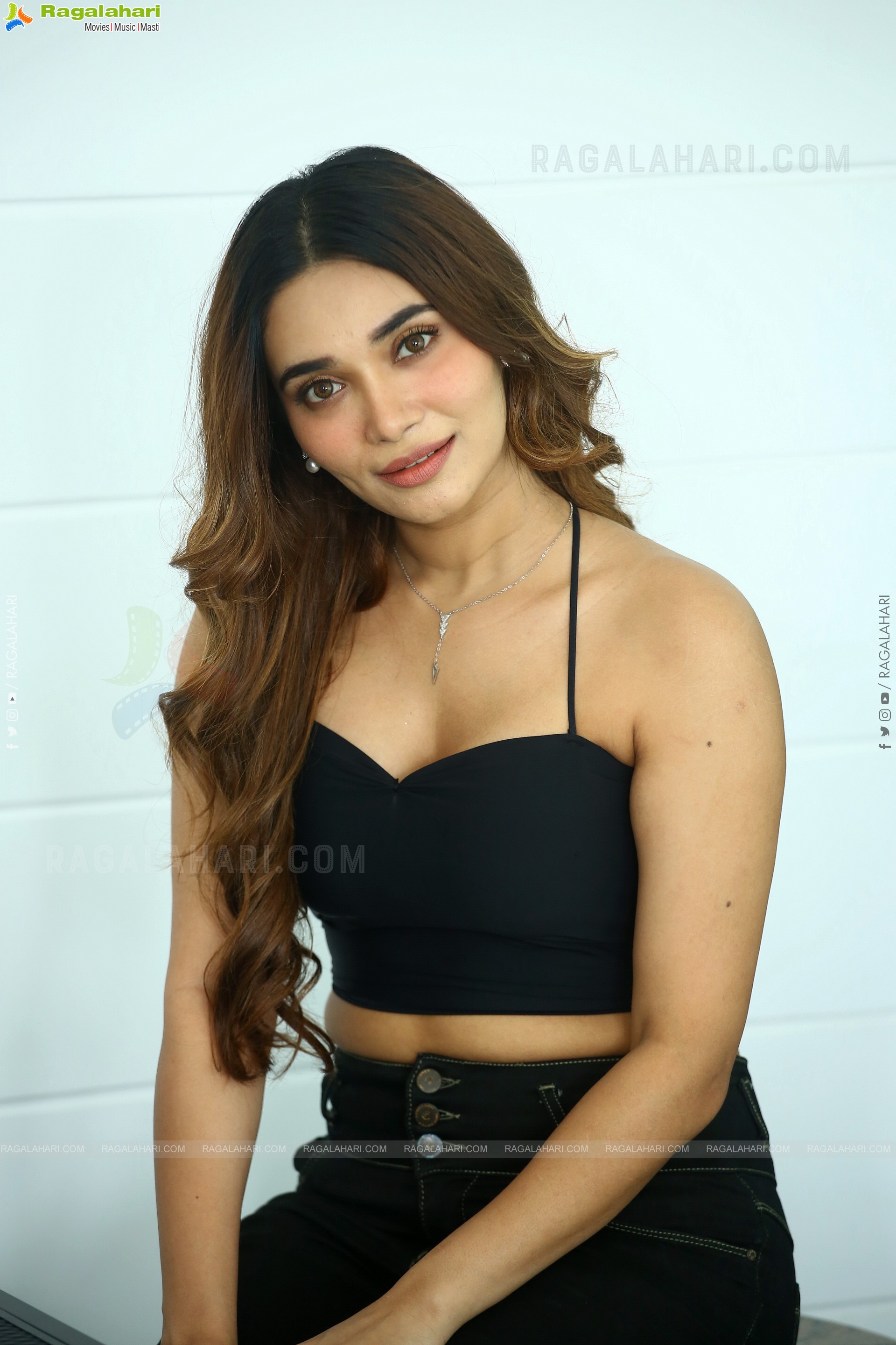 Jenifer Emmanuel at Nachindi Girlfriendu Movie Press Meet, HD Photo Gallery