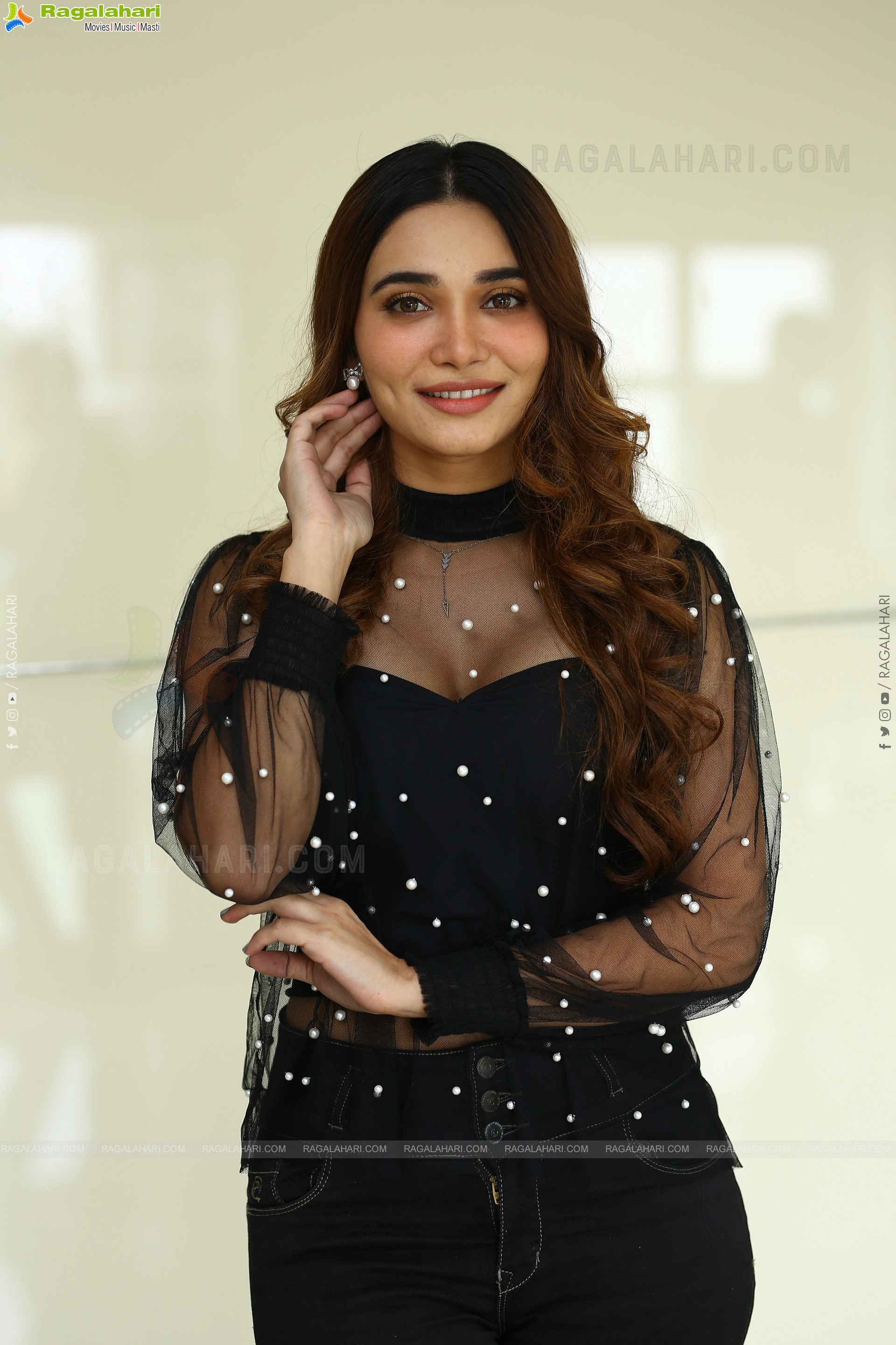 Jenifer Emmanuel at Nachindi Girlfriendu Movie Press Meet, HD Photo Gallery