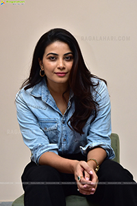 Kavya Shetty at Gurthunda Seethakalam Interview