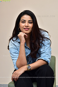 Kavya Shetty at Gurthunda Seethakalam Interview