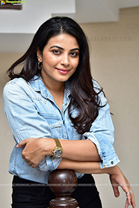 Kavya Shetty at Gurthunda Seethakalam Interview