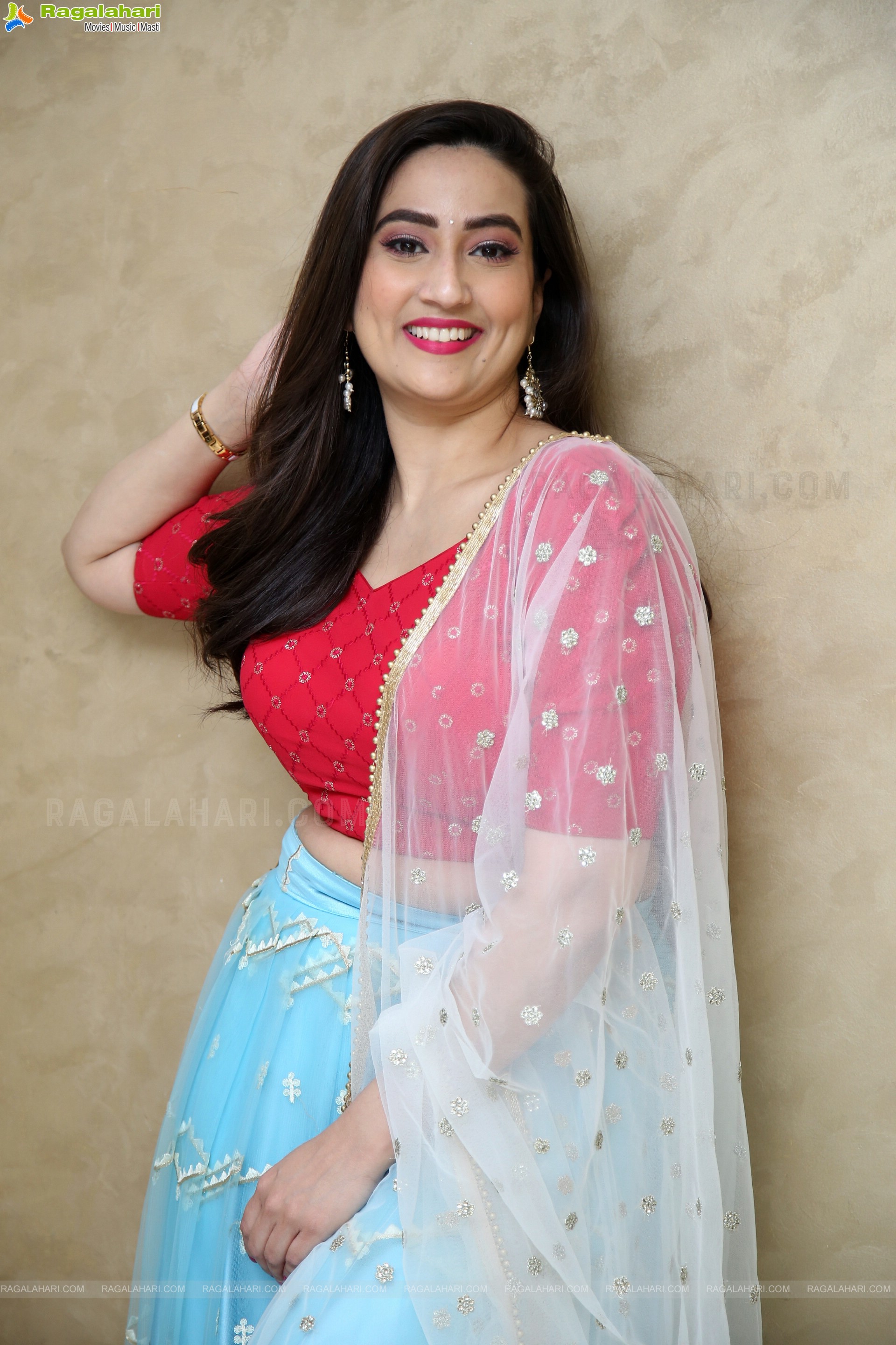 Anchor Manjusha at Latest Photoshoot, HD Photo Gallery