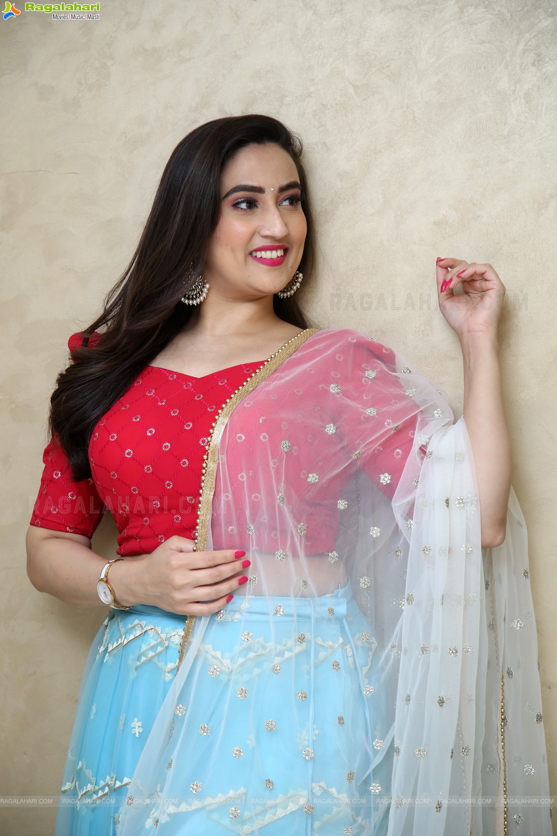 Anchor Manjusha at Latest Photoshoot, HD Photo Gallery