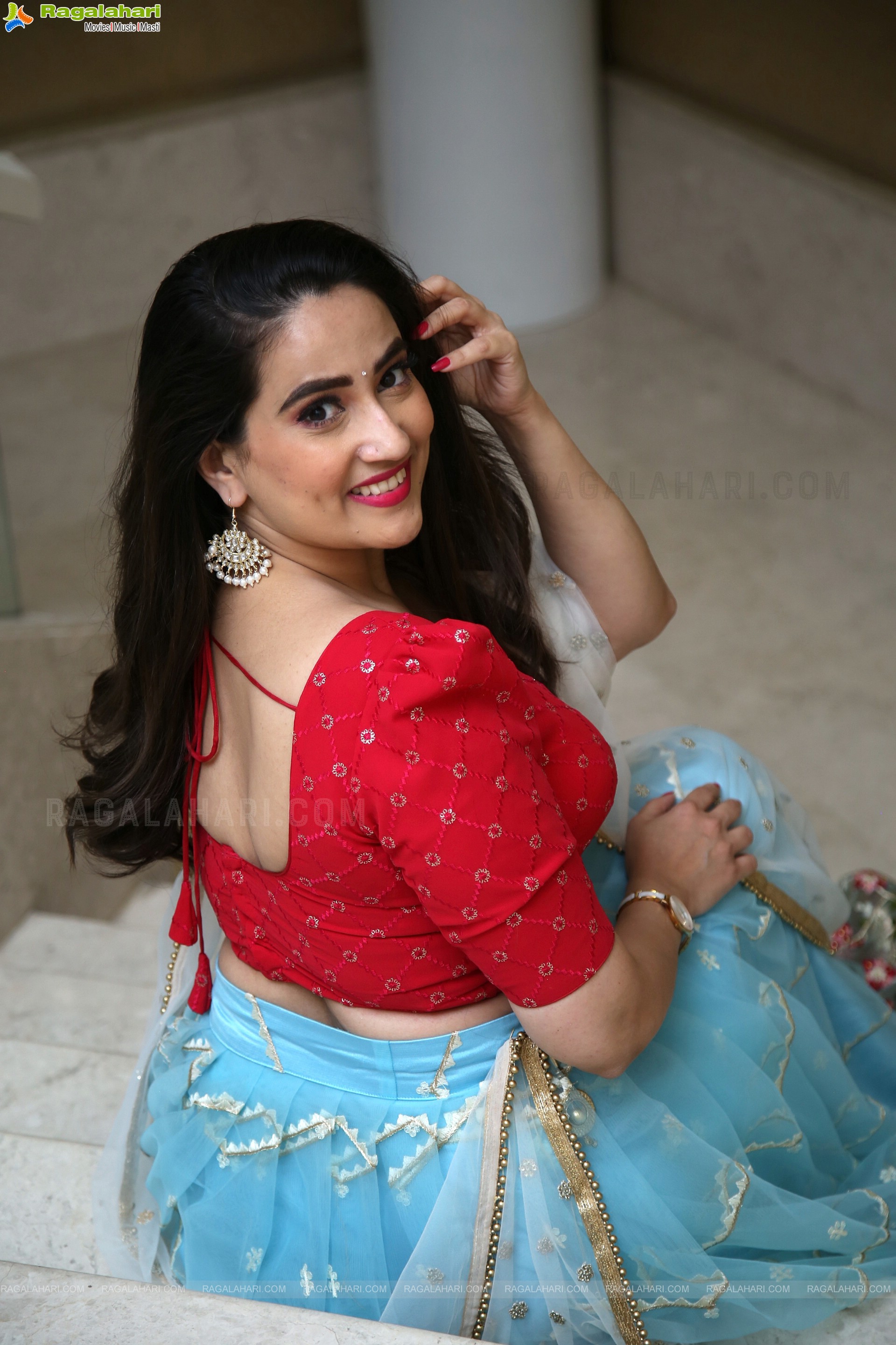 Anchor Manjusha at Latest Photoshoot, HD Photo Gallery