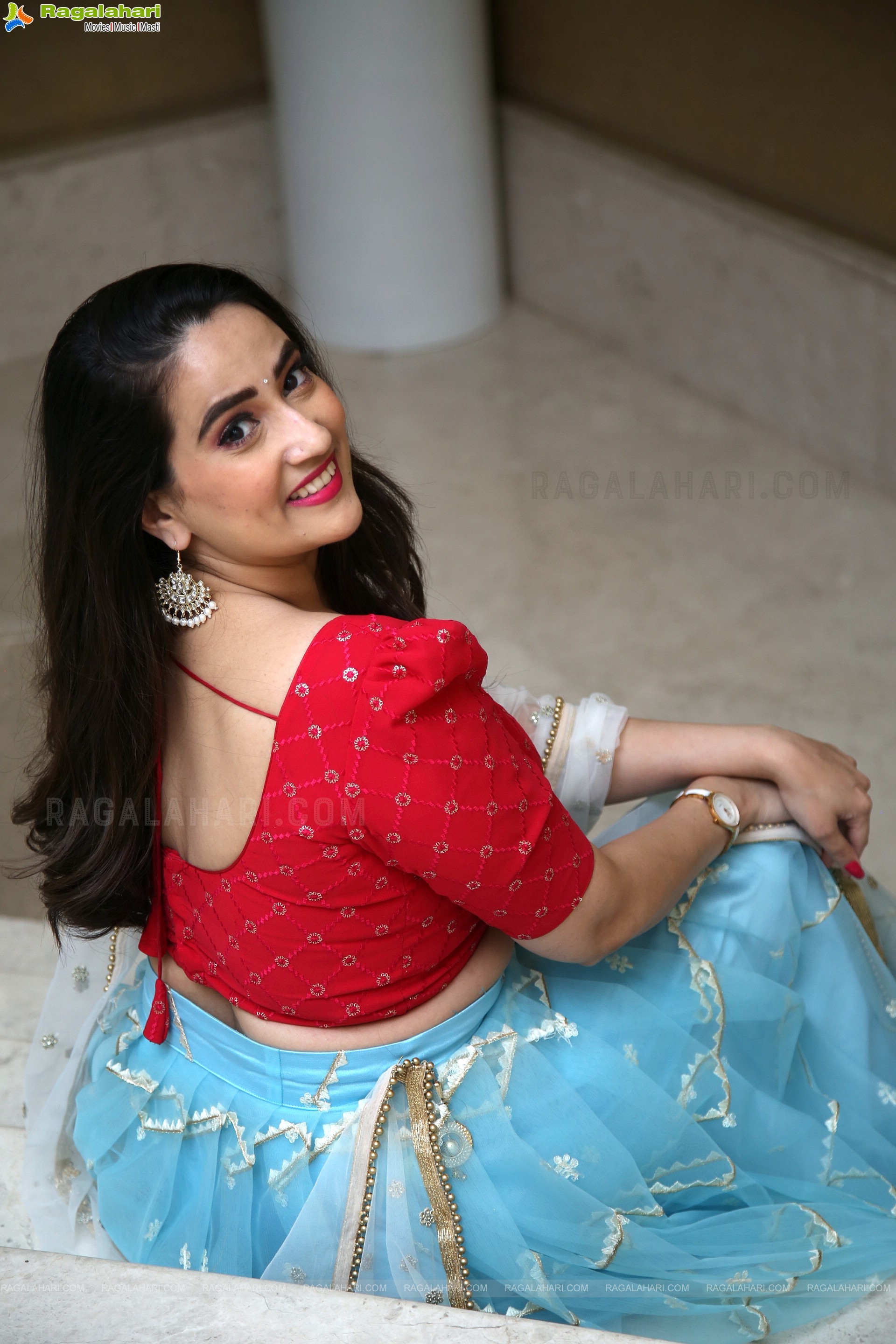 Anchor Manjusha at Latest Photoshoot, HD Photo Gallery