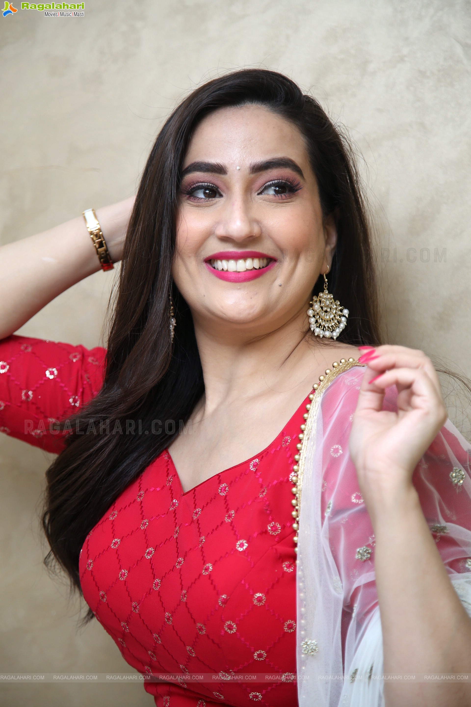 Anchor Manjusha at Latest Photoshoot, HD Photo Gallery