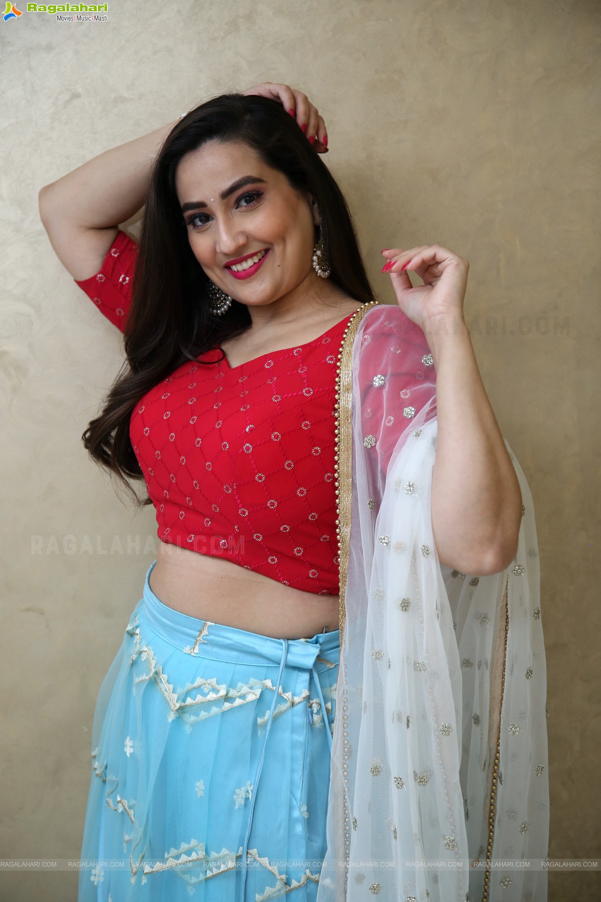 Anchor Manjusha at Latest Photoshoot, HD Photo Gallery