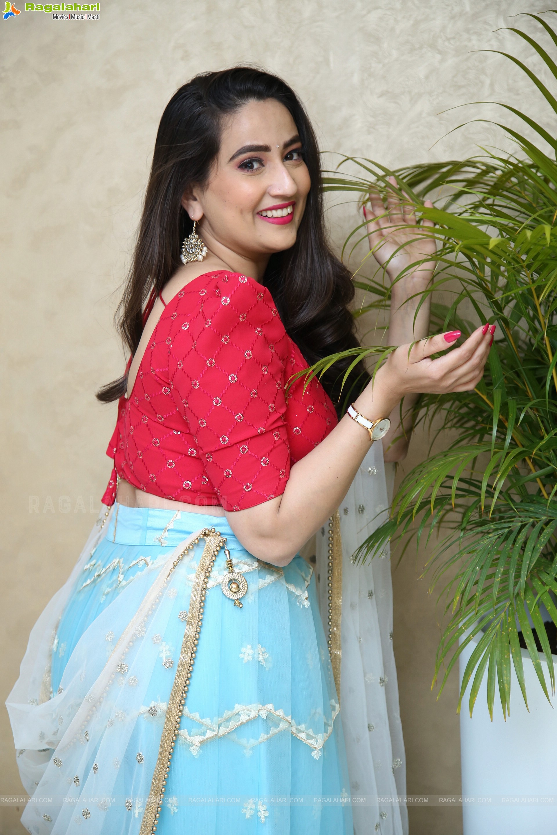 Anchor Manjusha at Latest Photoshoot, HD Photo Gallery