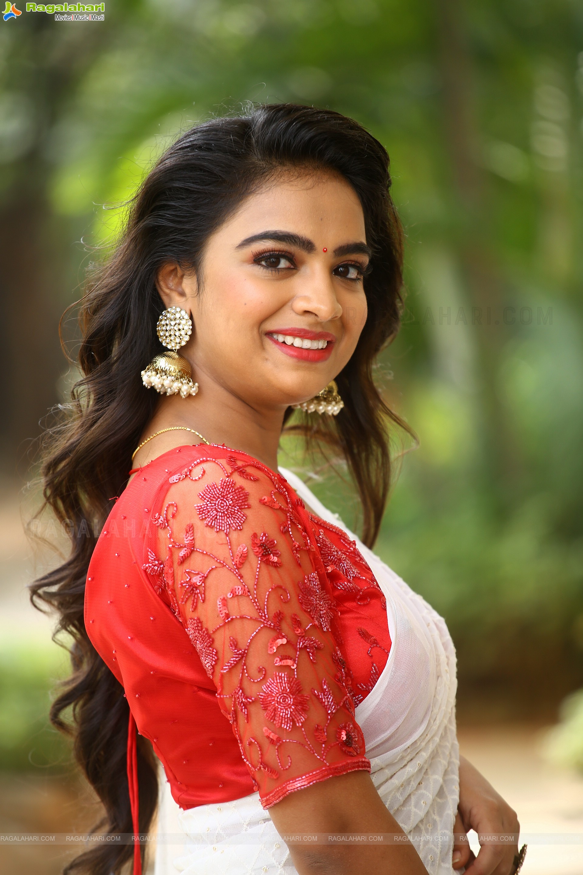 Nandhini Reddy at Seetharamapuram Lo Oka Prema Janta Pre-Release Event, HD Photo Gallery