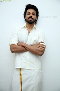 Actor Nandu Vijay Krishna HD Photo Gallery