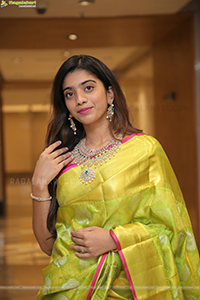 Nikita Choudary Poses With Jewellery