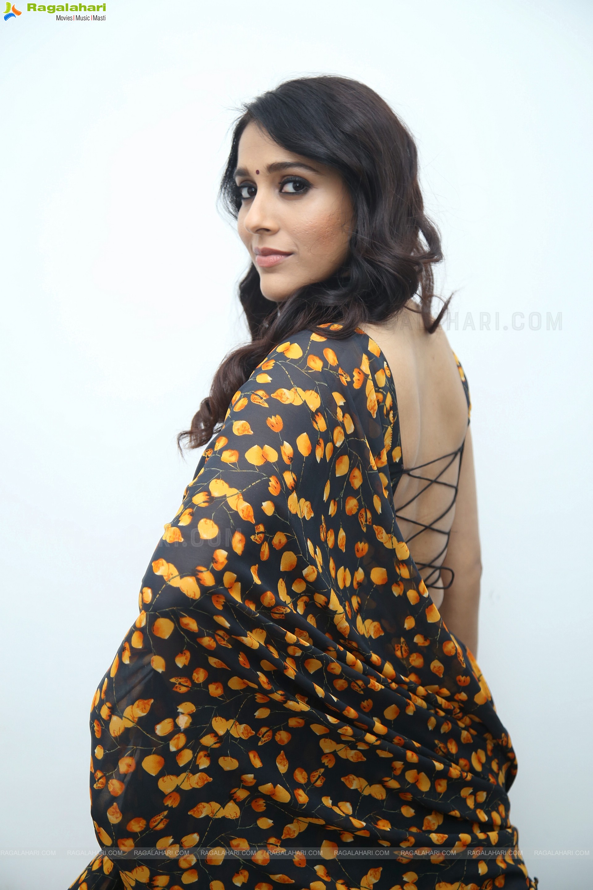 Rashmi Gautam at Bomma Blockbuster Movie Pre-Release Event, HD Photo Gallery