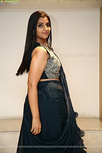 Anchor Shyamala at Thaggede Le Pre-Release Event