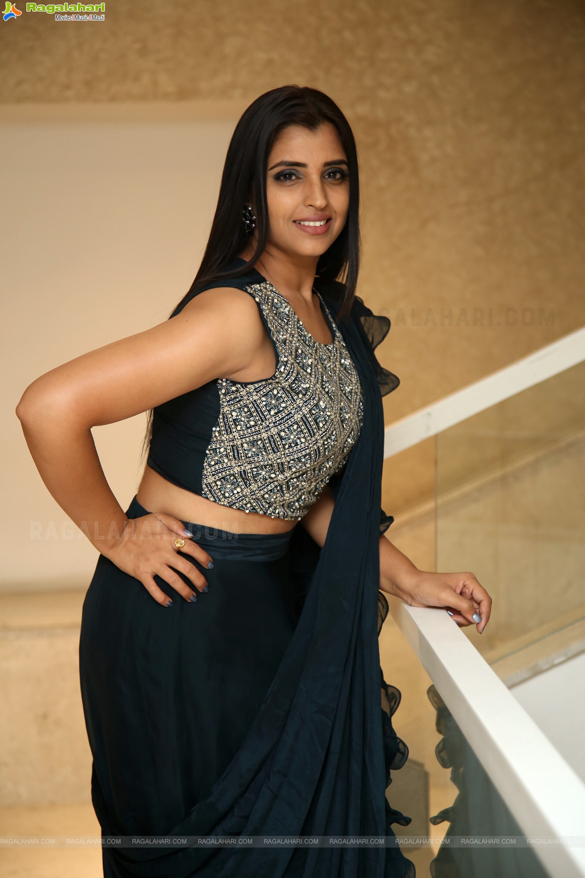 Anchor Shyamala at Thaggede Le Pre-Release Event, HD Photo Gallery