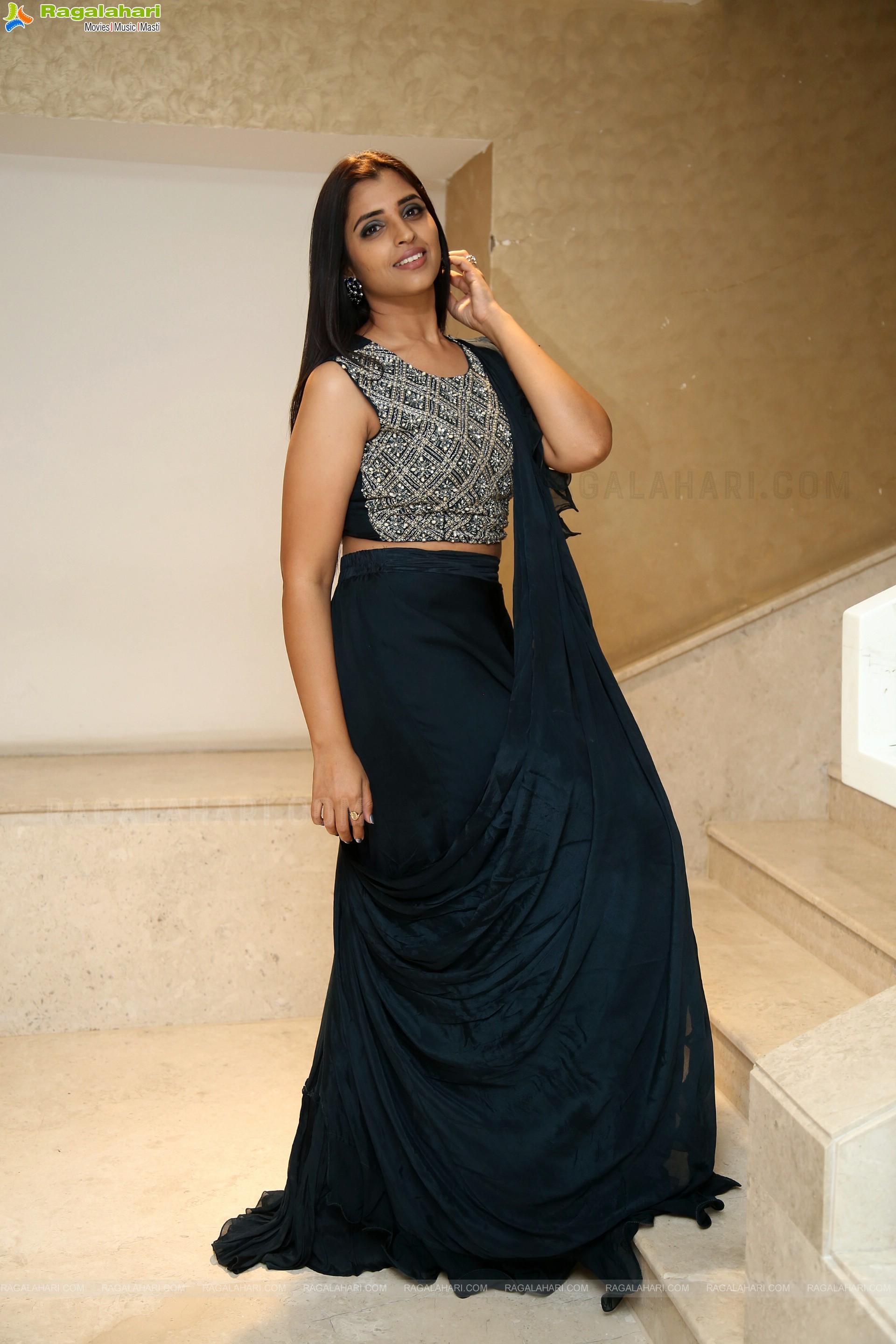 Anchor Shyamala at Thaggede Le Pre-Release Event, HD Photo Gallery