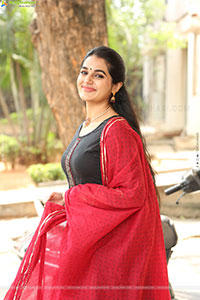 Aparna Janardanan at Narakasura Thanks Meet, HD Gallery