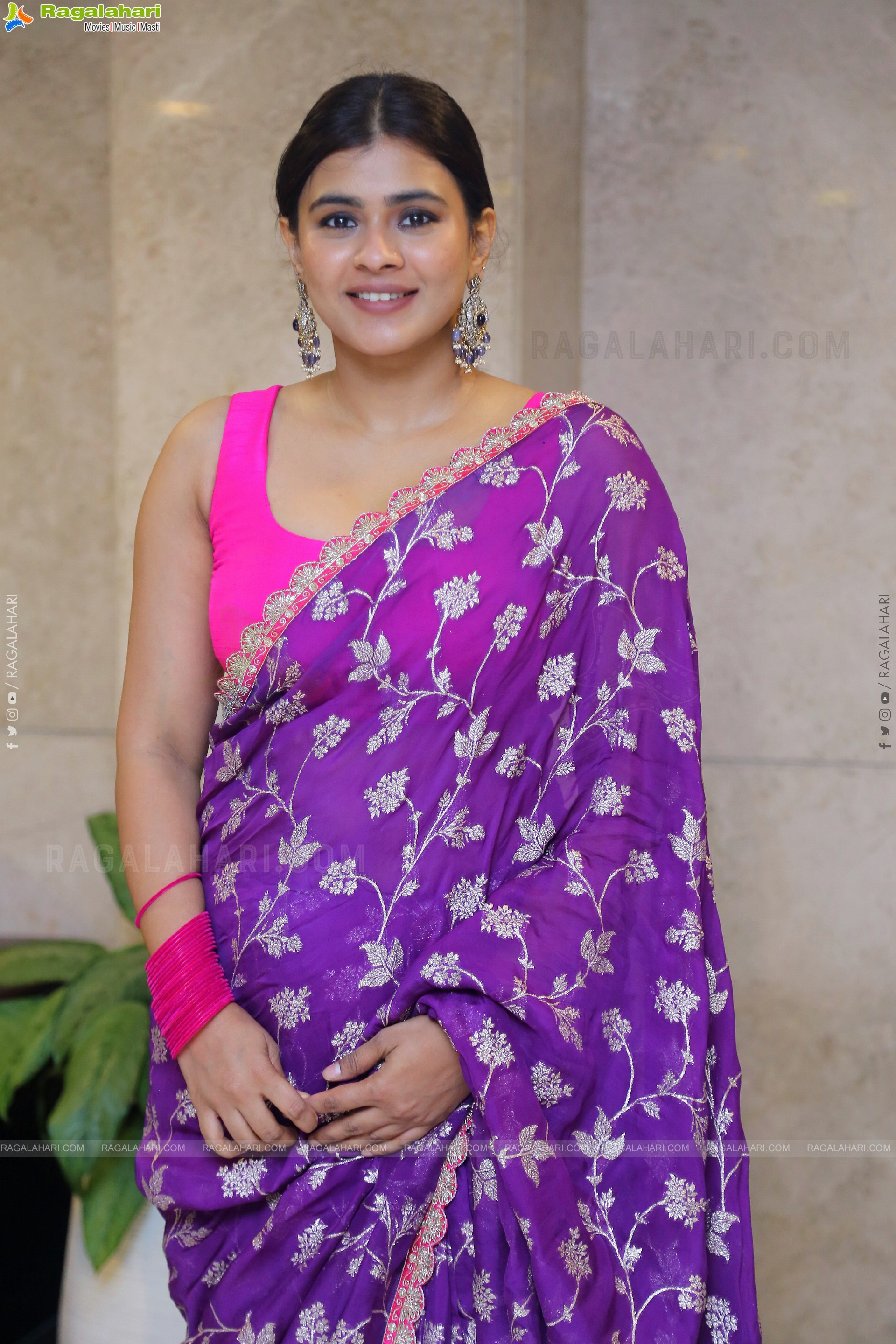 Hebah Patel at Ala Ninnu Cheri Pre-release, HD Gallery