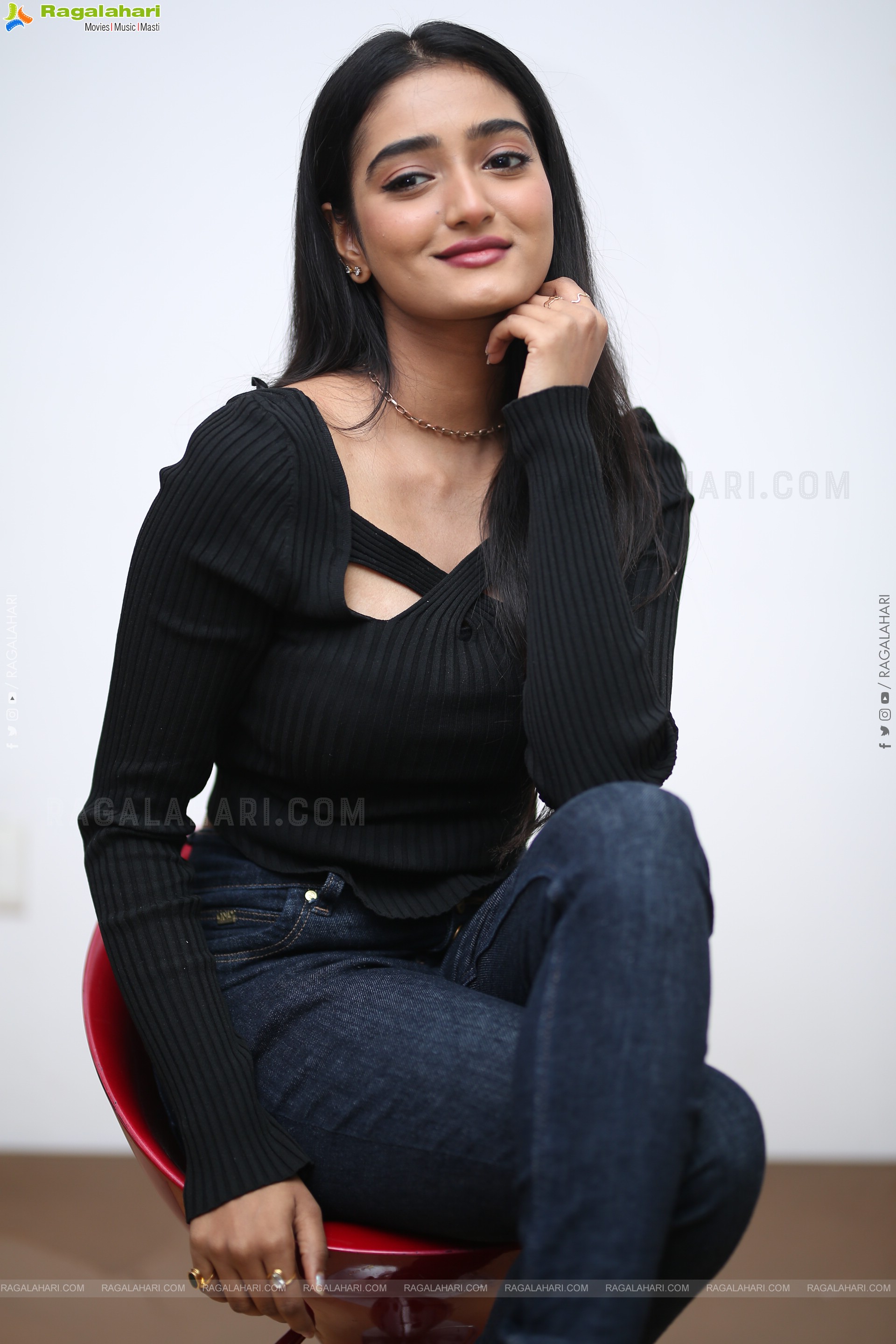 Hrithika Srinivas at Sound Party Interview, HD Gallery