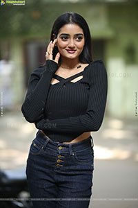 Hrithika Srinivas at Sound Party Interview, HD Gallery