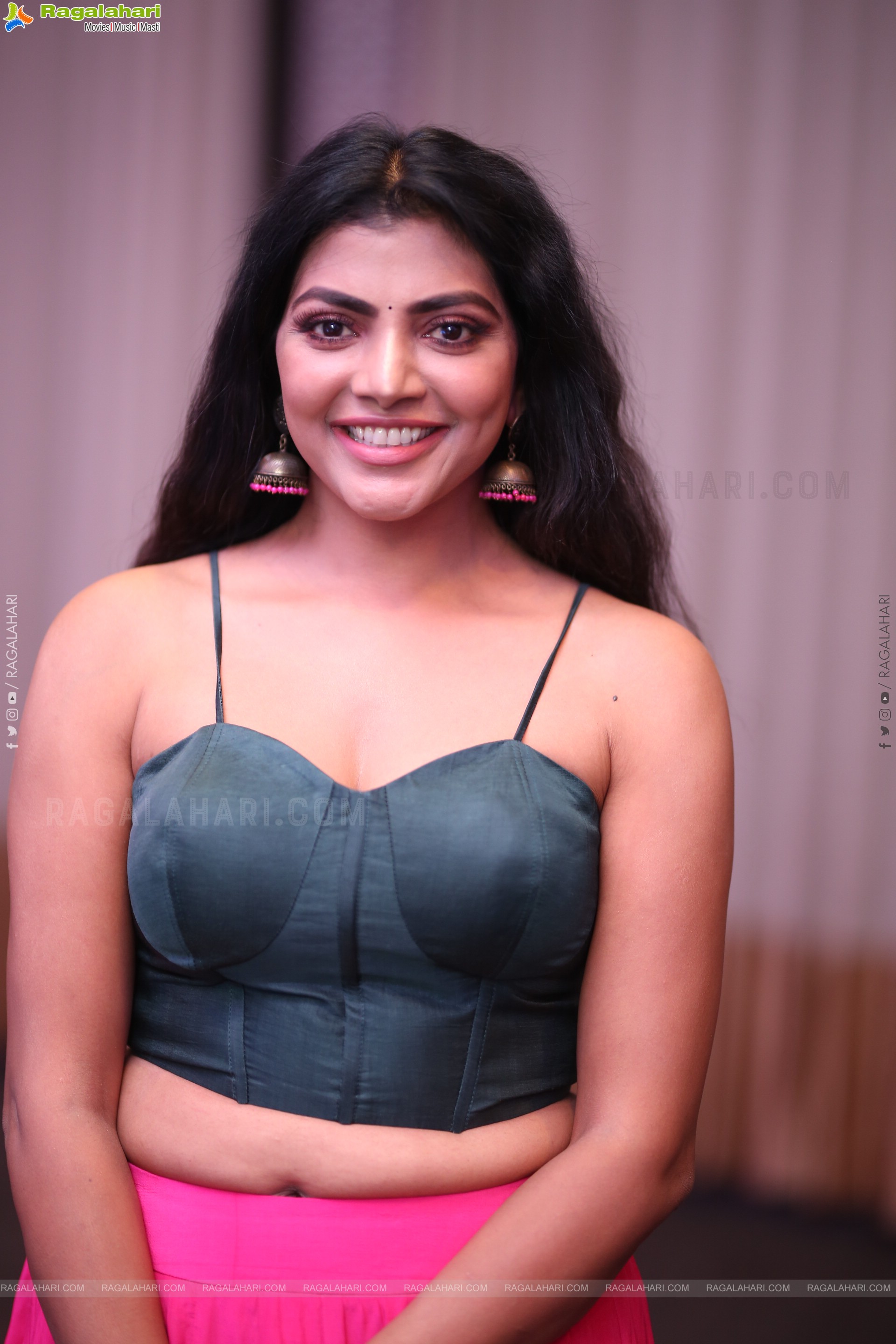 Lahari Shari at Spark Pre Release Event, HD Gallery