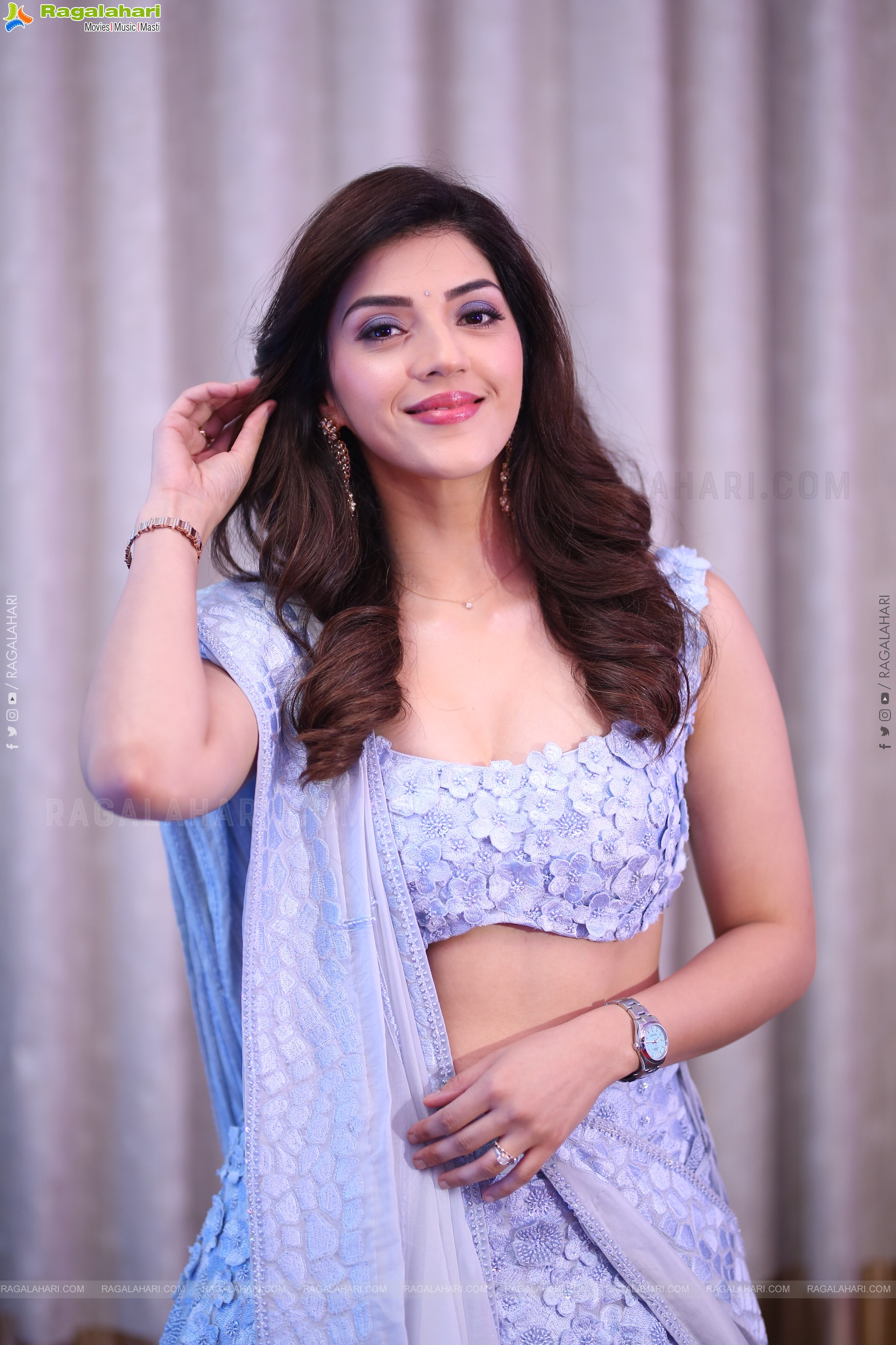 Mehreen Pirzada at Spark Pre-Release Event, HD Gallery