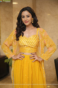 Simran Gupta at Anveshi Pre Release Event, HD Gallery