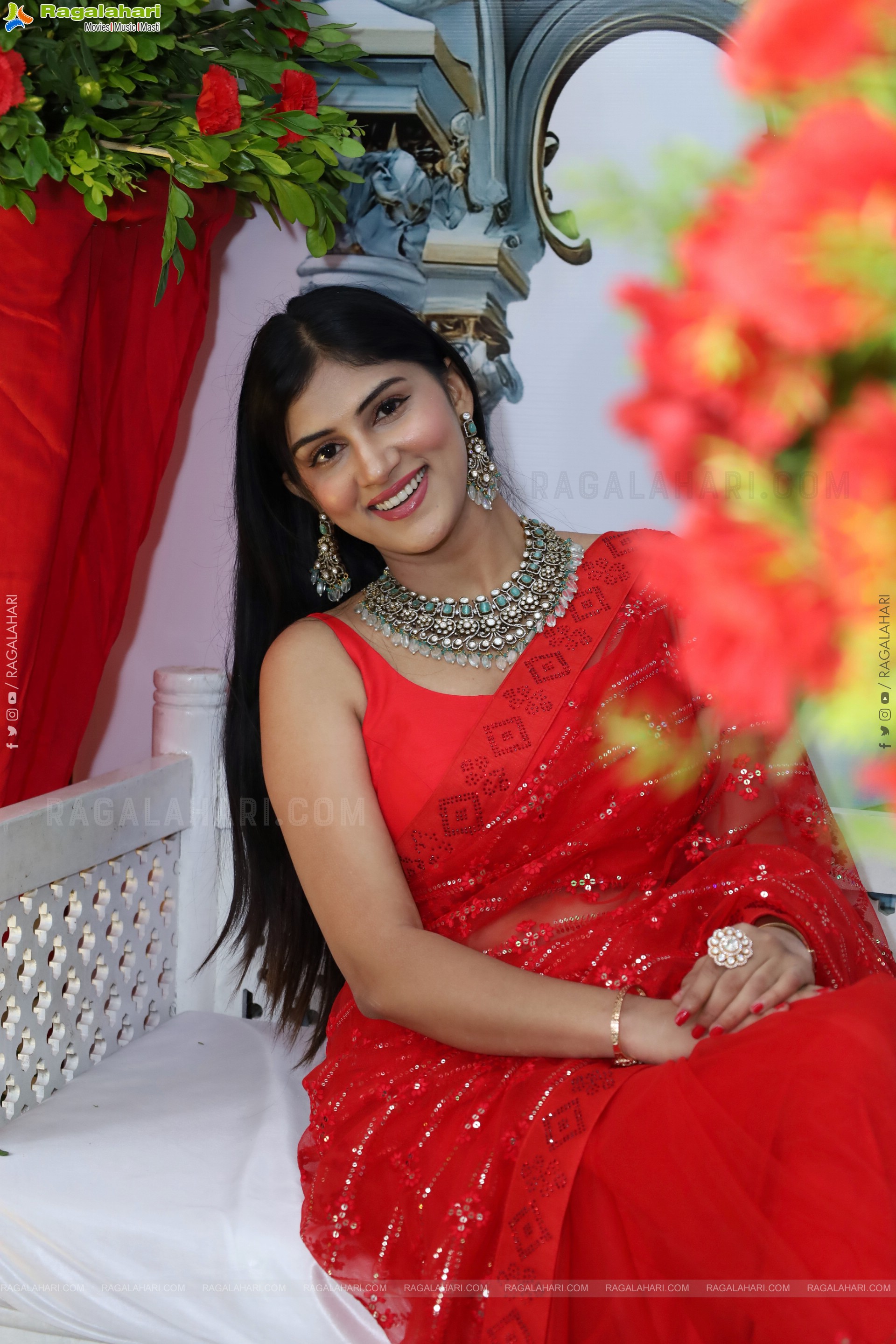 Aparna Reddy stills in Red Saree, HD Gallery